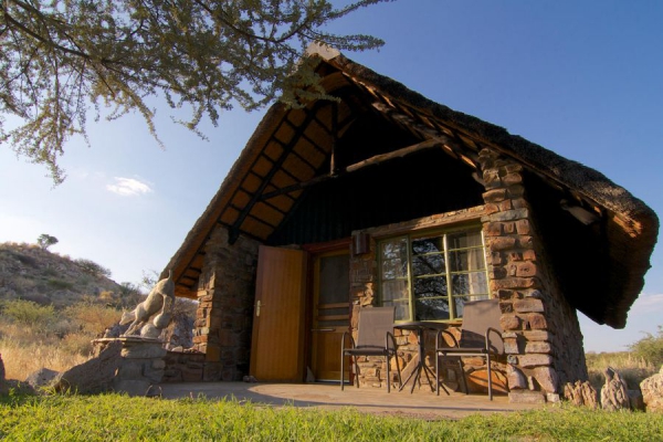 Etusis Lodge