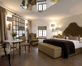 Comfort Deluxe Room