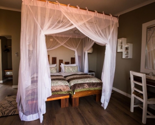 Comfort Twin Room
